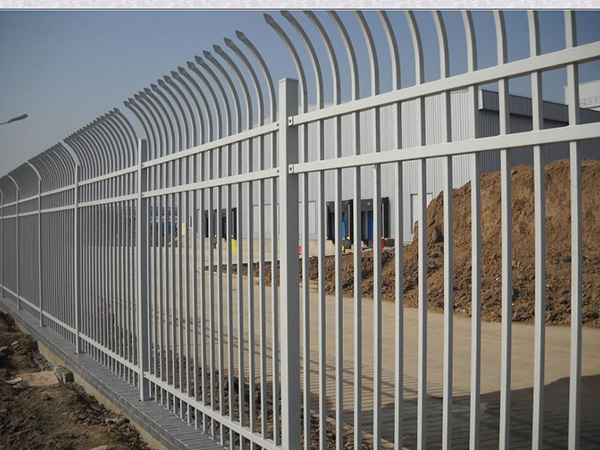 貴州防攀爬防護(hù)欄圖片2