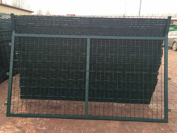 貴州高速鐵路防護(hù)欄圖片4