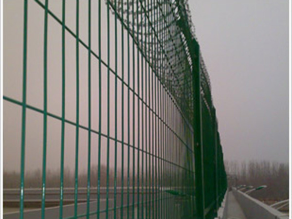 濰坊機場防護欄圖片4 濰坊機場防護欄圖片4