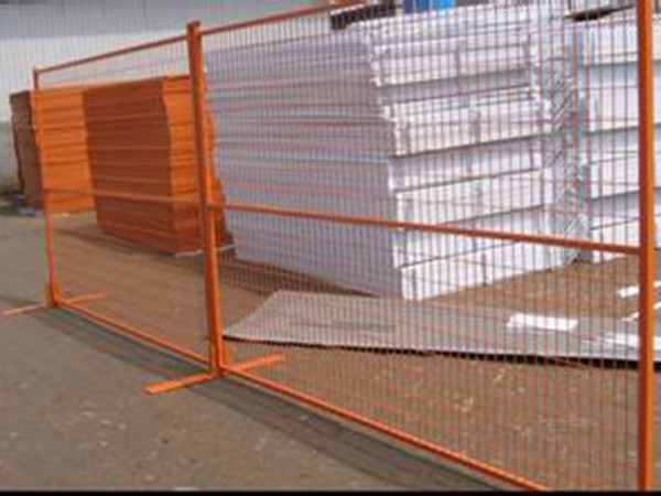 貴州臨時(shí)防護(hù)欄圖片2