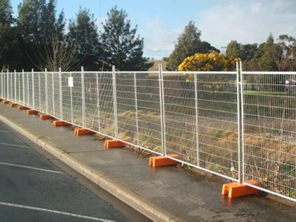 貴州臨時(shí)防護(hù)欄圖片4