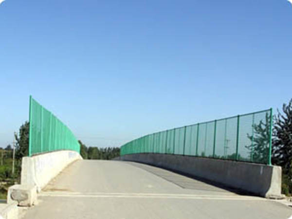 貴州橋梁防護(hù)欄