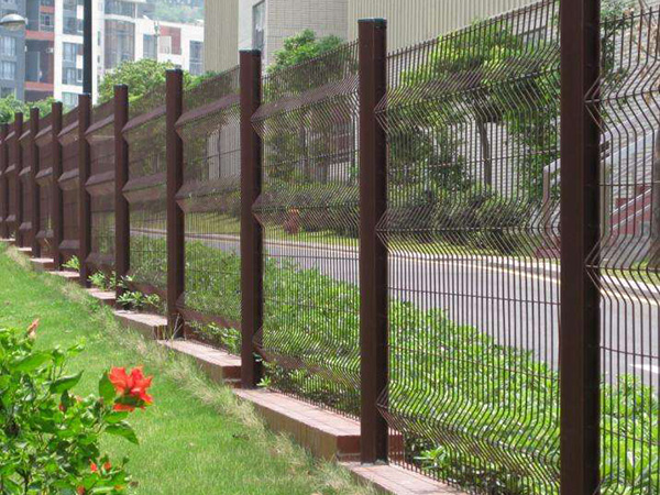 濰坊小區(qū)隔離網(wǎng)圖片3 濰坊小區(qū)隔離網(wǎng)圖片3