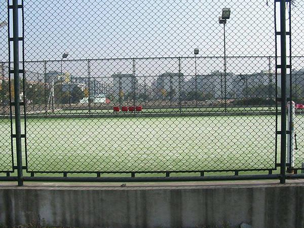 貴州足球場(chǎng)圍網(wǎng)圖片3 貴州足球場(chǎng)圍網(wǎng)圖片3