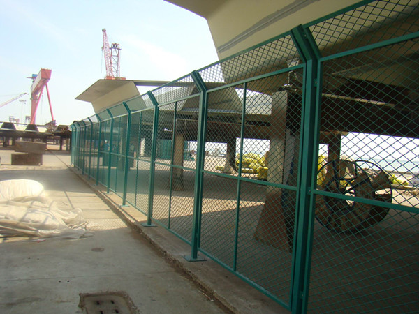 貴州圍墻護(hù)欄網(wǎng)圖片4 貴州圍墻護(hù)欄網(wǎng)圖片4