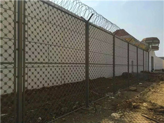 麗江延吉世紀(jì)花園小區(qū)防攀爬圍墻護(hù)欄網(wǎng)