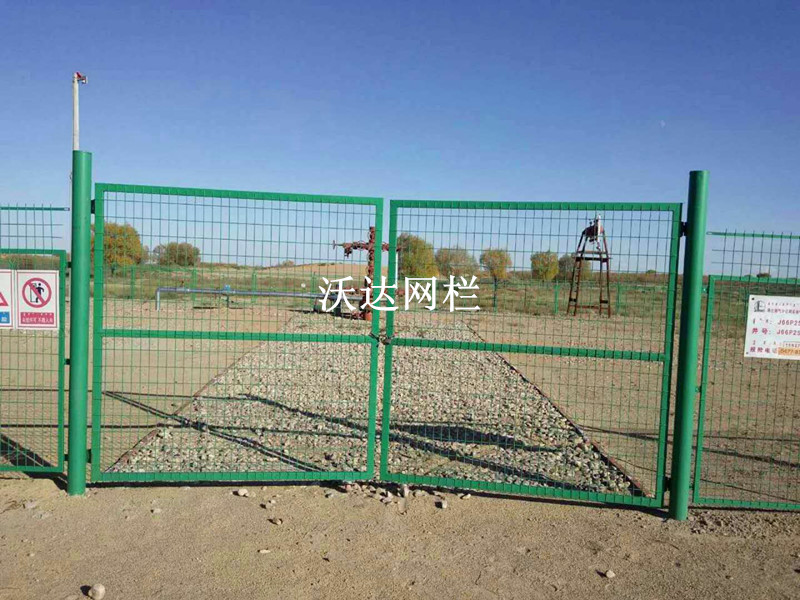 濰坊內(nèi)蒙古烏拉特中旗油井護(hù)欄網(wǎng)工程圖片2
