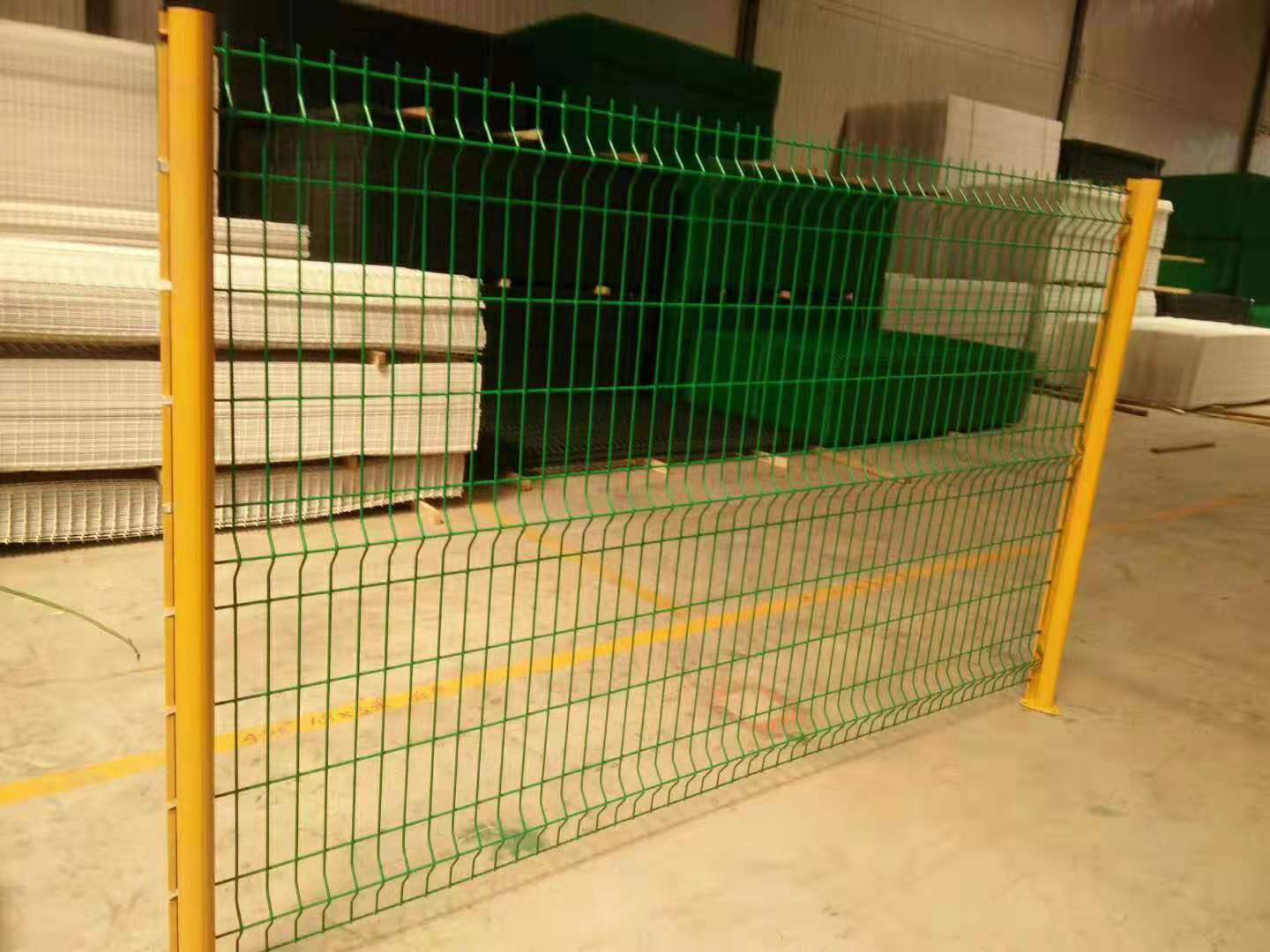 濰坊桃型柱護欄網(wǎng)圖片5