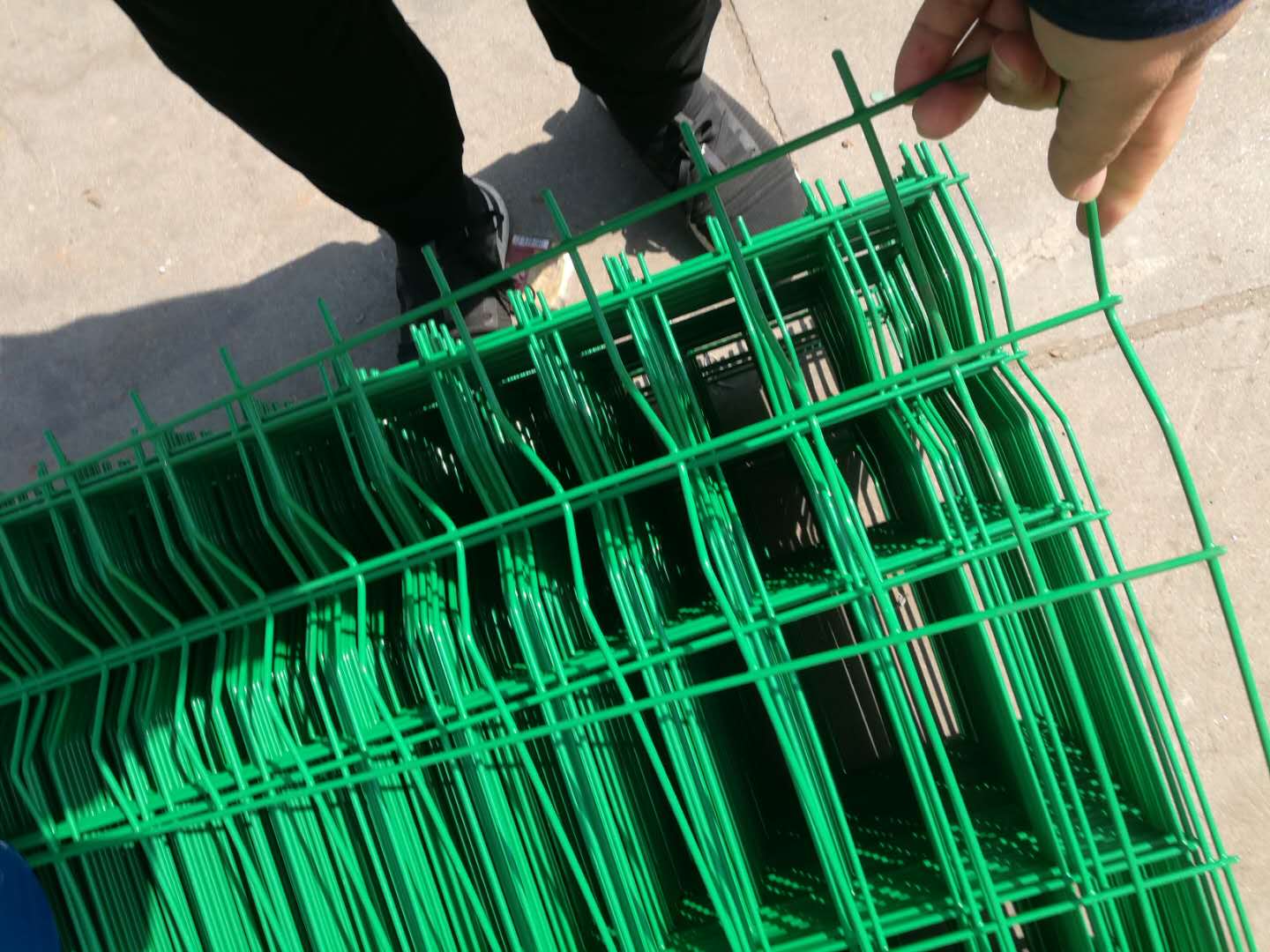 濰坊桃型柱護欄網(wǎng)圖片7