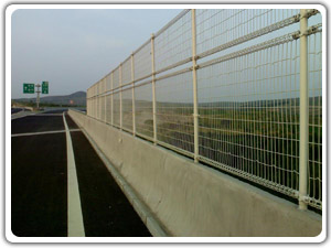 橋梁護(hù)欄網(wǎng)