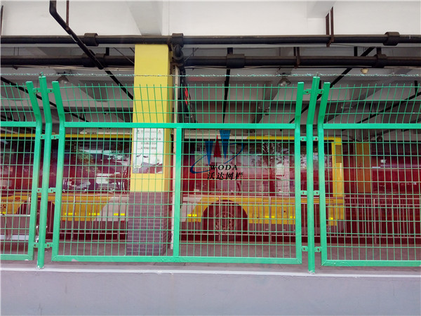 貴州框架護(hù)欄網(wǎng)上海嘉定項目工程案例圖片3