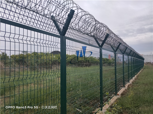 麗江云南機(jī)場鋼筋網(wǎng)圍界護(hù)欄網(wǎng)
