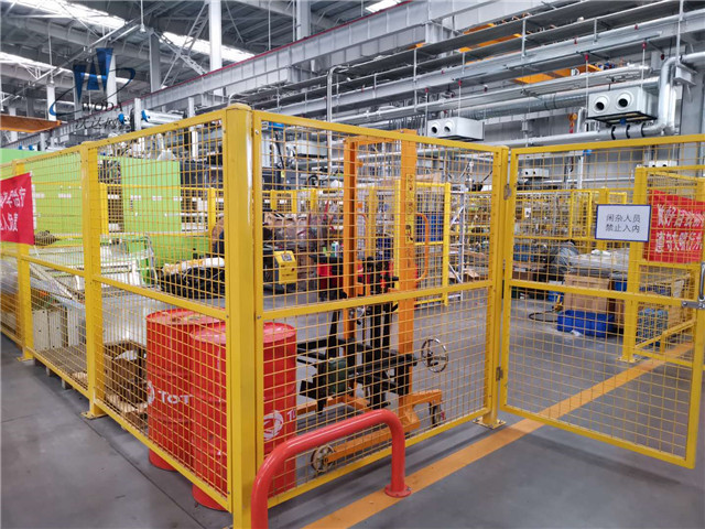 貴州倉(cāng)庫(kù)隔離網(wǎng)現(xiàn)貨圖片5 貴州倉(cāng)庫(kù)隔離網(wǎng)現(xiàn)貨圖片5