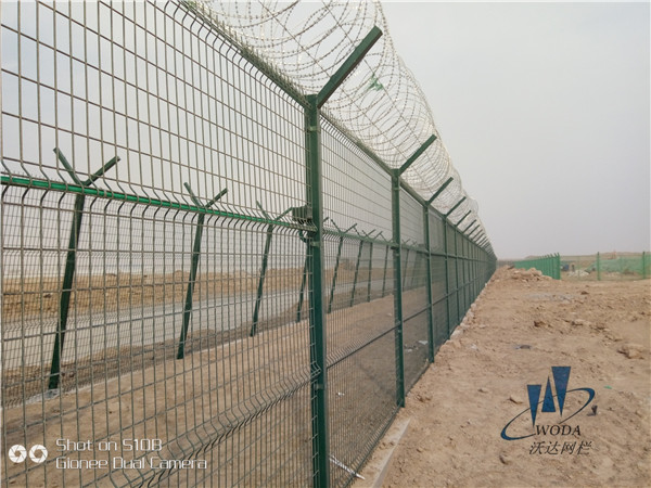 麗江機場隔離柵圖片5