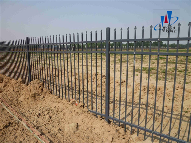 濰坊圍墻鐵藝護(hù)欄圖片5