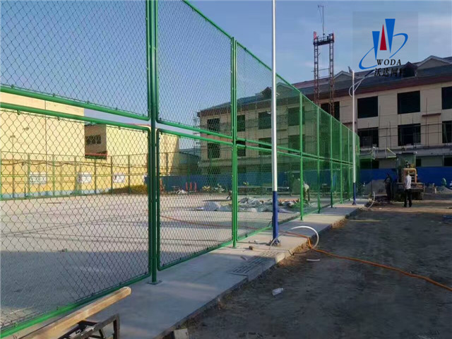 濰坊框架式勾花圍網(wǎng)圖片8 濰坊框架式勾花圍網(wǎng)圖片8