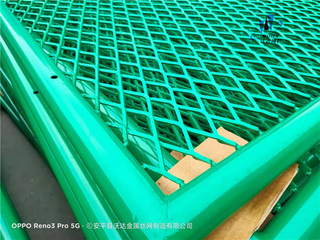 濰坊鋼板網(wǎng)護欄圖片6 濰坊鋼板網(wǎng)護欄圖片6