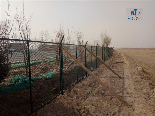 貴州北京大興機場附近河道護欄網(wǎng)案例圖片7
