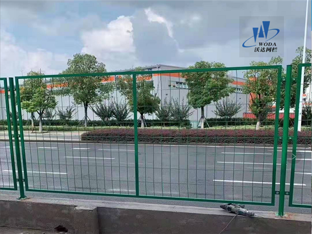 濰坊公路護欄網(wǎng)圖片6 濰坊公路護欄網(wǎng)圖片6