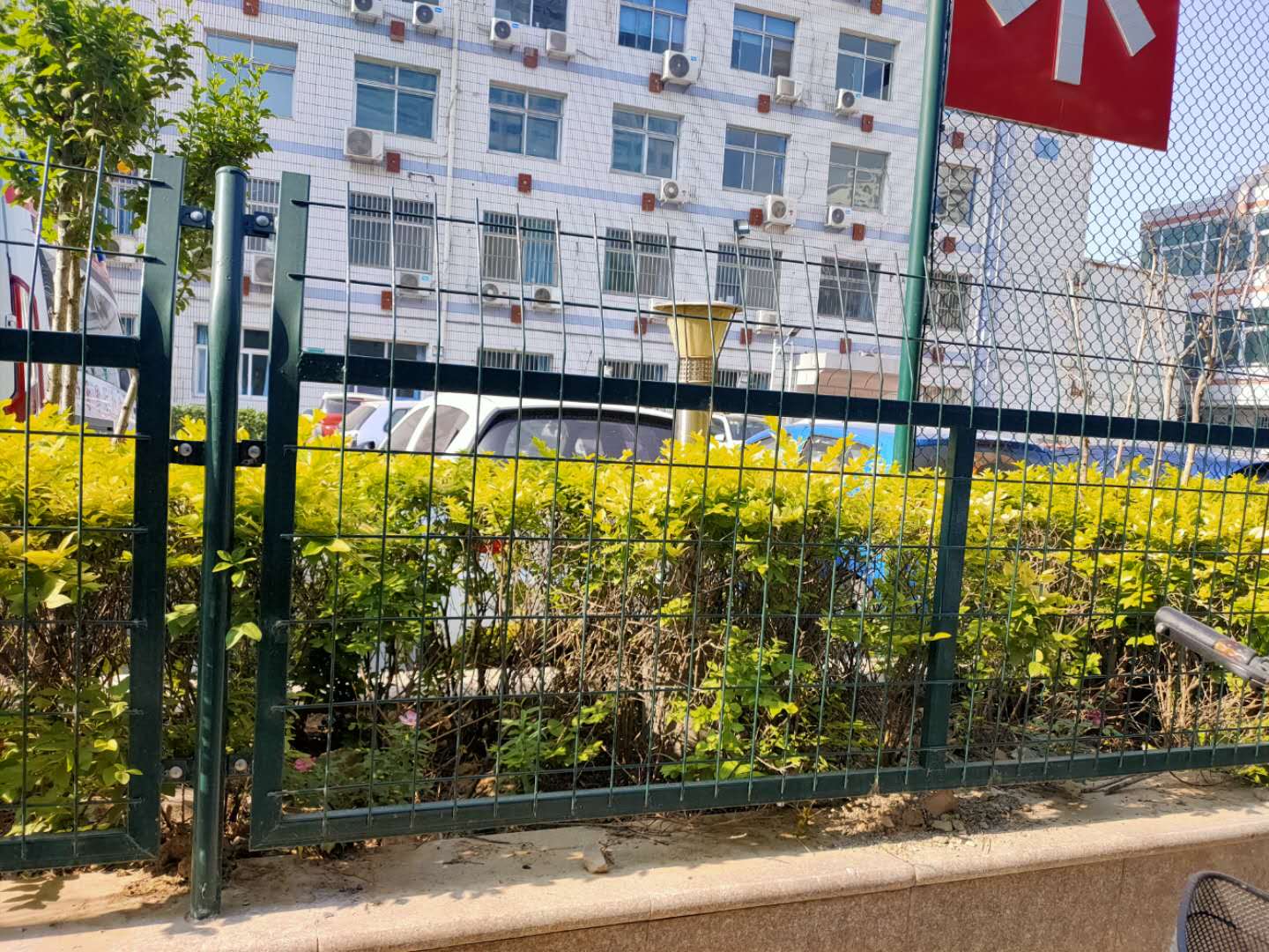 濰坊公路護欄網(wǎng)圖片8 濰坊公路護欄網(wǎng)圖片8