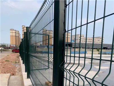 麗江桃型柱護(hù)欄網(wǎng)