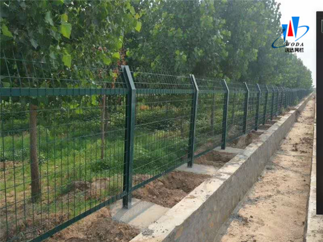 貴州公路隔離柵圖片5