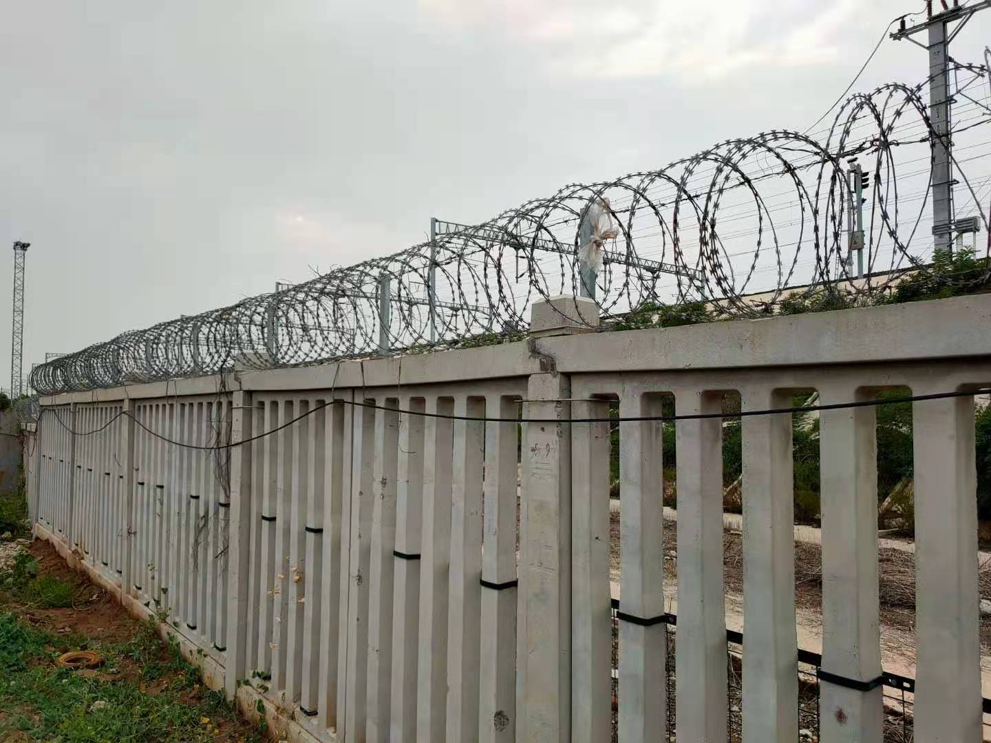 濰坊高鐵刺絲滾籠