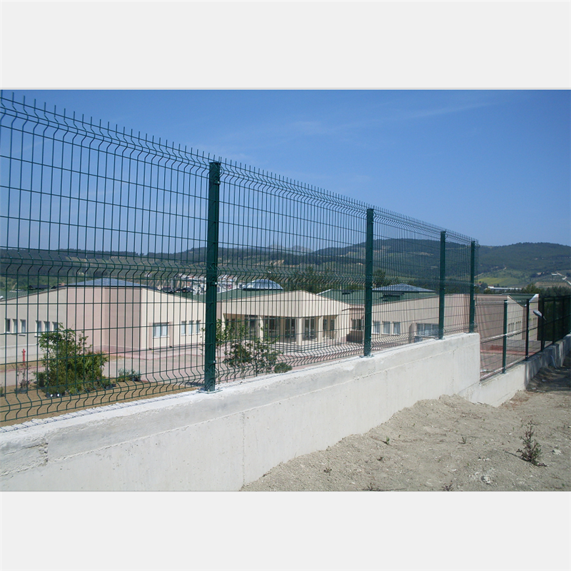 濰坊廠區(qū)隔離網(wǎng)圖片4 濰坊廠區(qū)隔離網(wǎng)圖片4