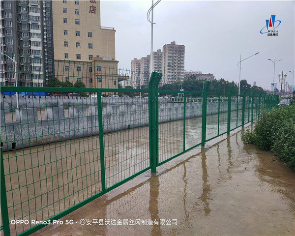 貴州水庫隔離柵圖片5